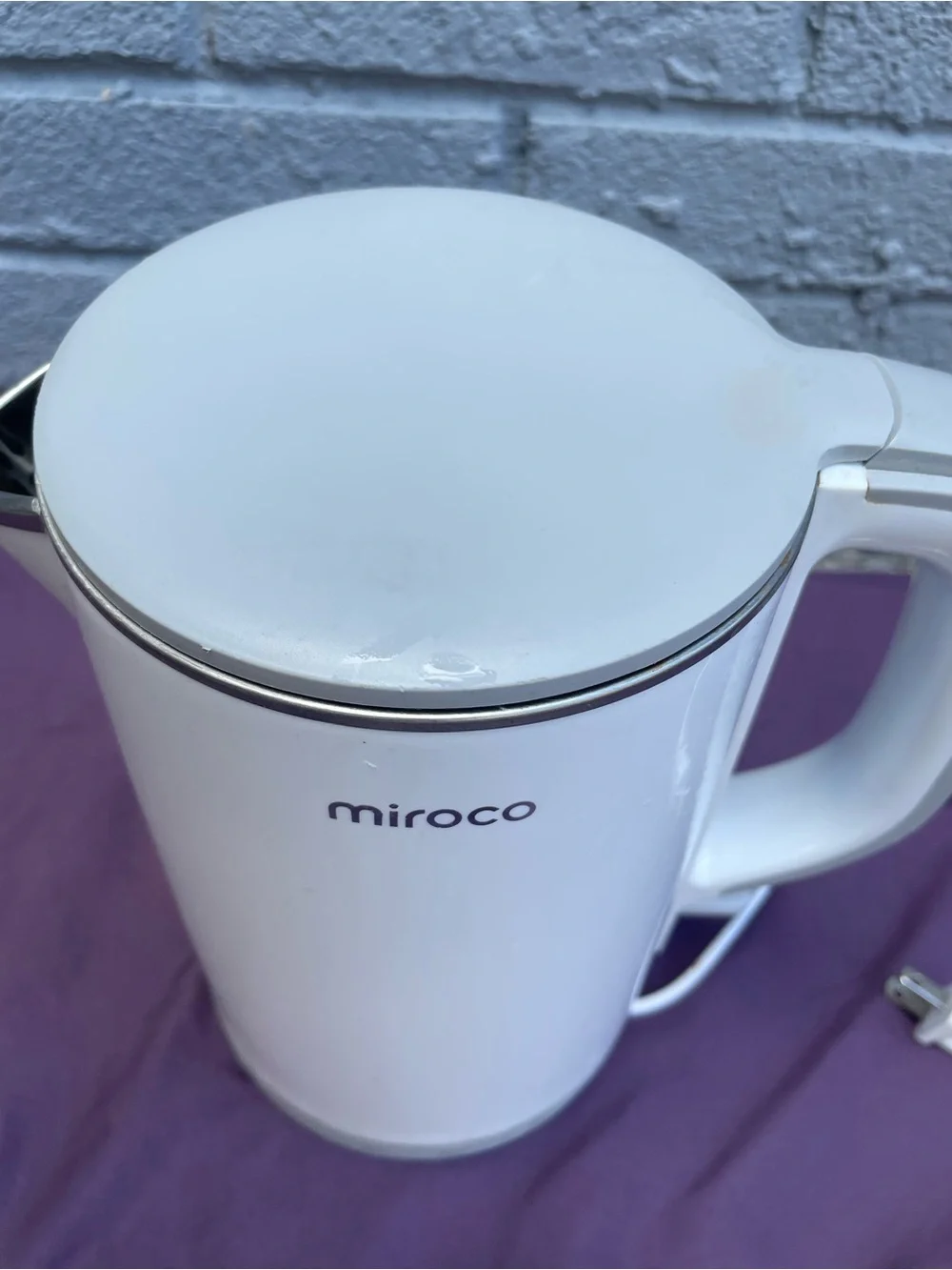 Miroco White Electric Kettle - Sleek Home Kitchen Heater